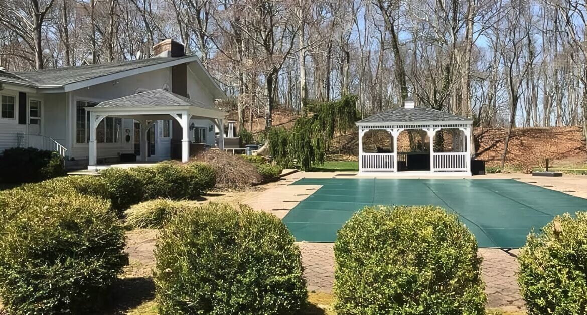 Wood vs. Vinyl Pavilions: Which Is Right for You?